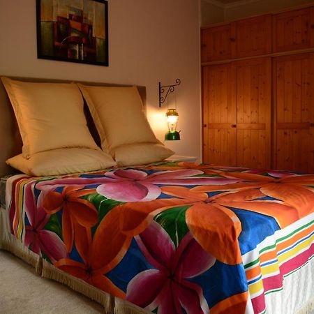 Bed and Breakfast Les Noyers Aulnay Aulnay  Exterior foto