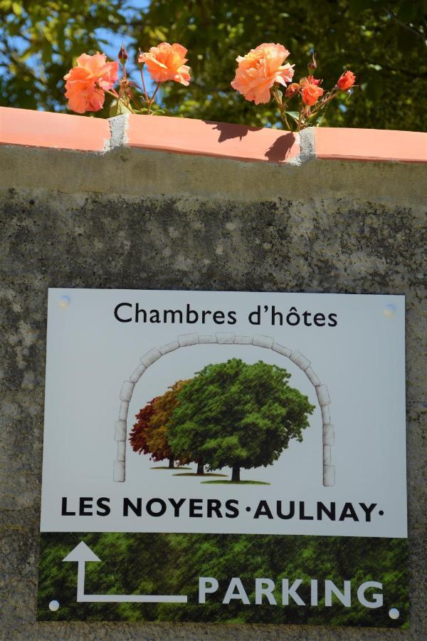 Bed and Breakfast Les Noyers Aulnay Aulnay  Exterior foto