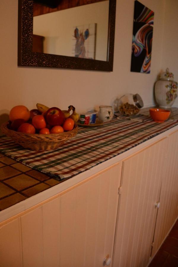 Bed and Breakfast Les Noyers Aulnay Aulnay  Exterior foto